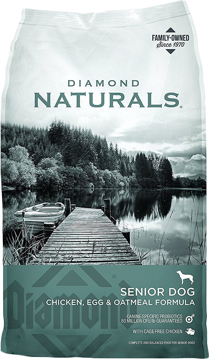 Diamond naturals Dog food. Complete with natural senior